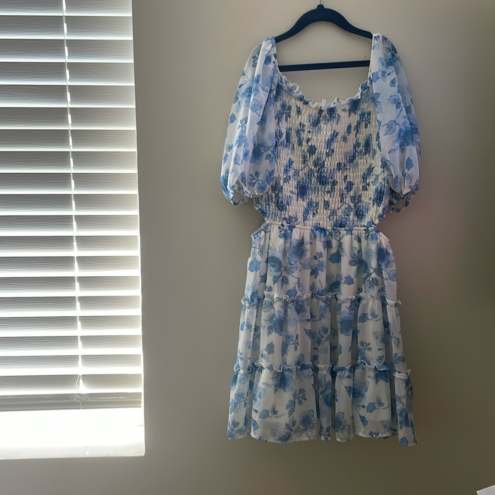 New with tags girls Floral dress